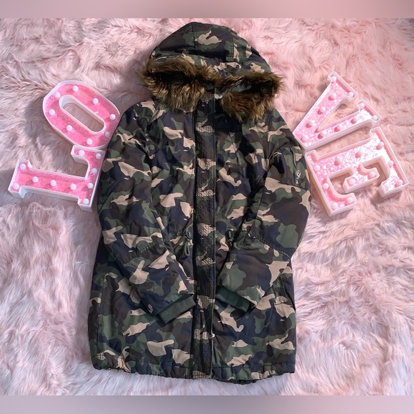Girl’s Camouflage Parka with Faux Fur Hood - Picture 1 of 4